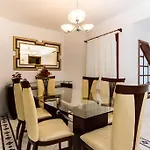 Casa Em Condominio Fechado Com Lareira