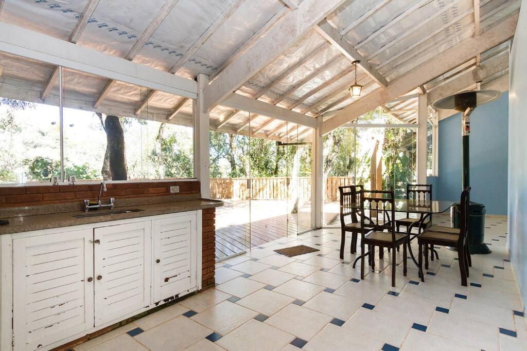 Casa de férias Casa Em Fechado Com Lareira Campos do Jordão